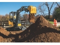 Новый мини-экскаватор John Deere 26G, весит меньше - поднимает больше