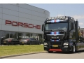 MAN TGX в цветах команды Porsche-Martini